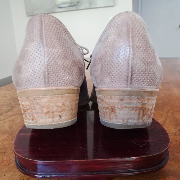 Paul Green Lace-up Oxfords,  Size 10, Taupe color - Picture 7 of 7